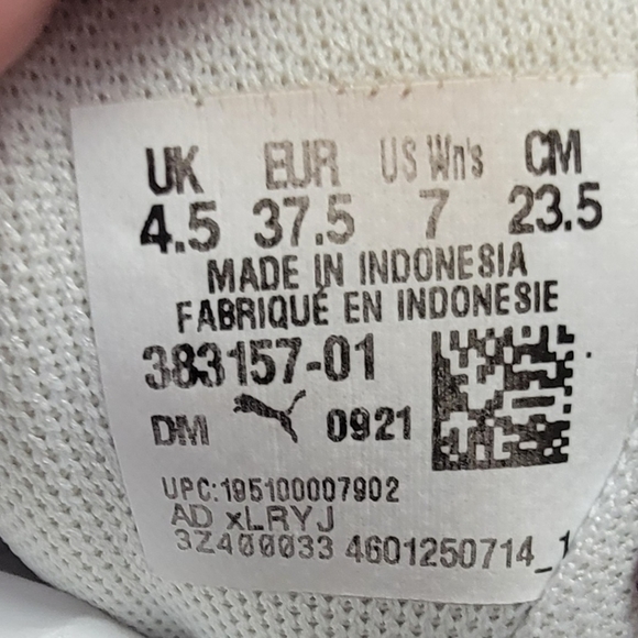 Puma Sneakers - Picture 9 of 10